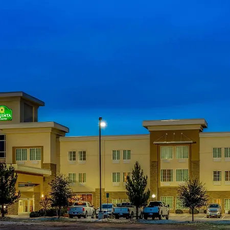 La Quinta By Wyndham Andrews-3