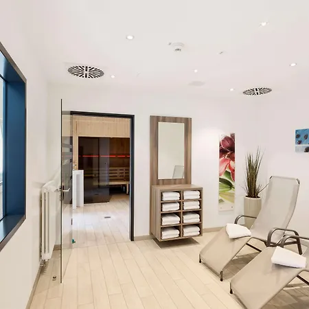 Park Inn By Radisson Neumarkt-3