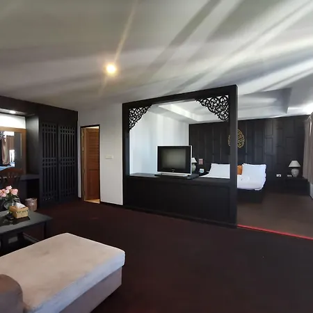 Nana Buri Hotel-3