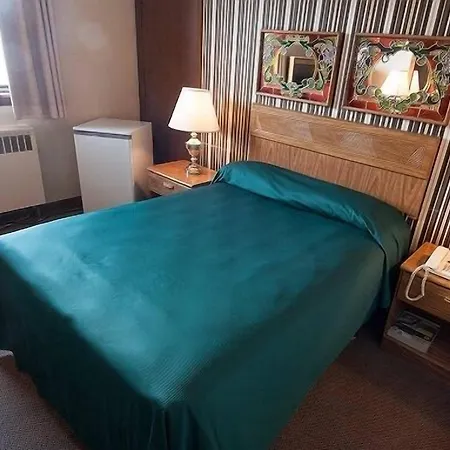 Curtis Gordon Motor Hotel-3