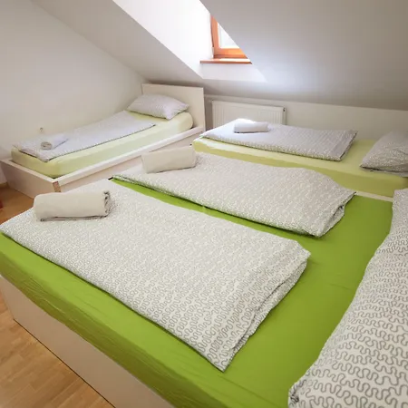 Rooms Sincere 1830-2