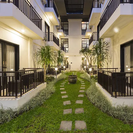 Reddoorz Plus Near Mall Bali Galeria 2-3