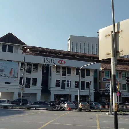 Apple 1 Hotel Queensbay-3