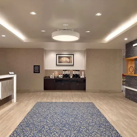 Hampton Inn & Suites Rosemont Chicago O'Hare-3