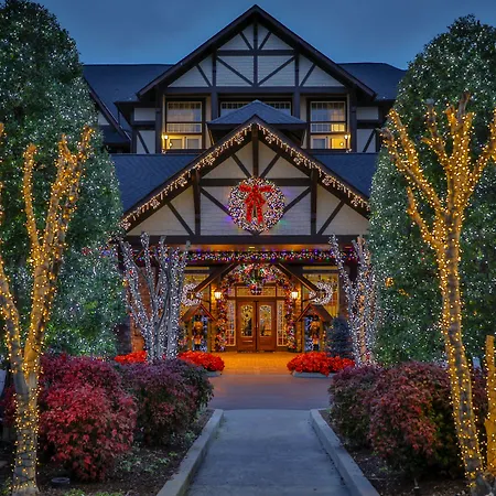 The Inn At Christmas Place-3