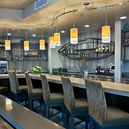 Oxford Suites Bellingham-3