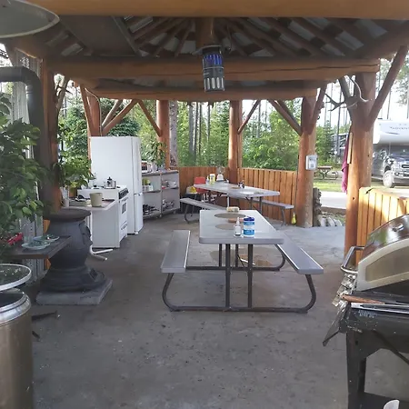 Blue River Campgrounds & Cabin-Public Washroom-2