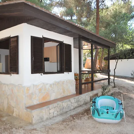 Villaggio Camping Punta Lunga-2