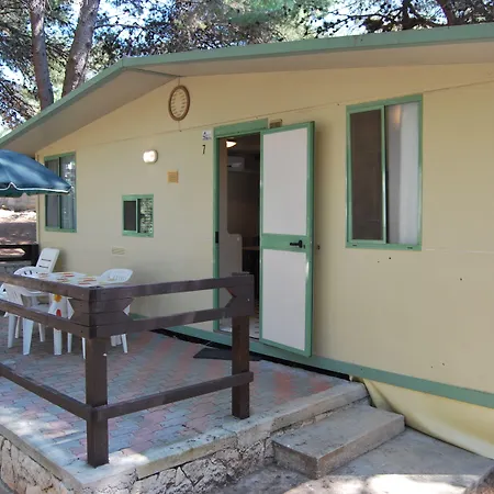 Villaggio Camping Punta Lunga-3