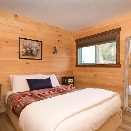 Warren Lodge-3