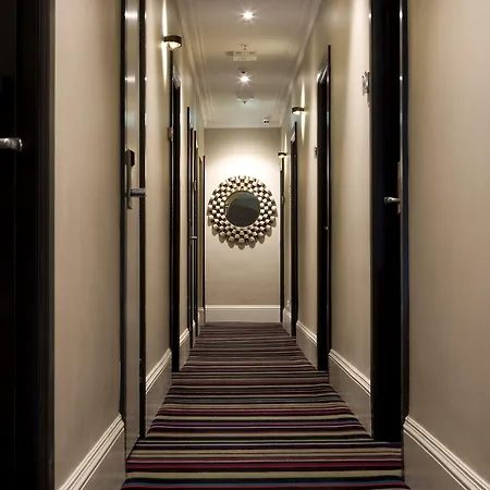Hotel Challis Potts Point-3