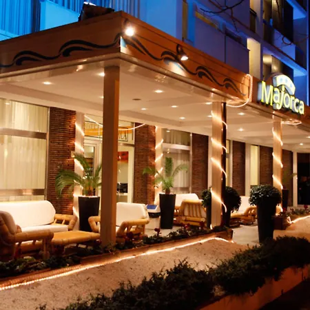 Hotel Majorca Sul Mare In Centro A Riccione Con Area Fitness-2