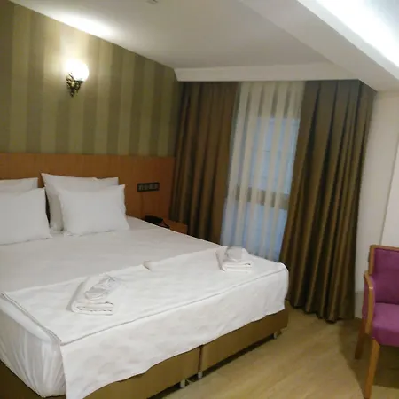 Realist Hotel-3