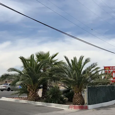 Crown Motel Las Vegas-3
