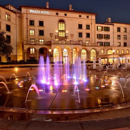 Piazza Hotel Montecasino-3