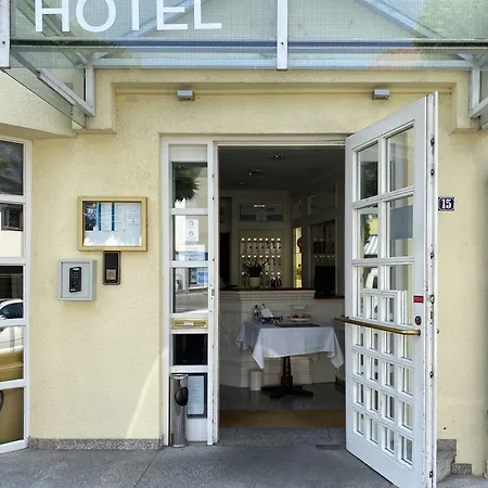 Hotel Am Theater-3
