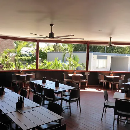 The Commercial Hotel Motel-3