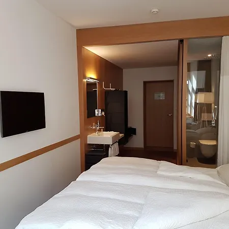 East-West Riverside Hotel Basel-3