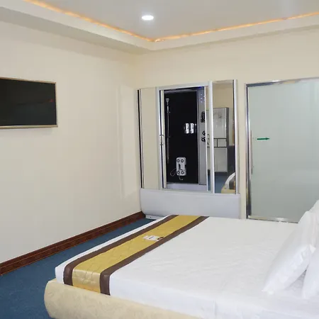 999 Hotel-2