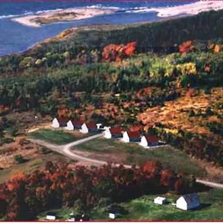 Chisholms Of Troy Coastal Cottages-2