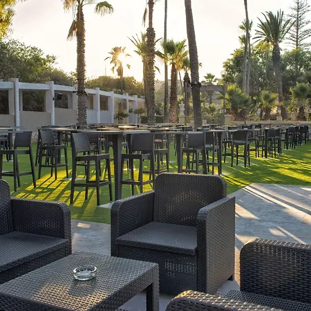 Beach Garden Hotel-3
