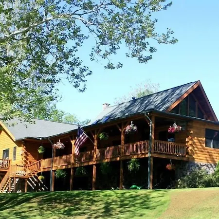Rough Cut Lodge-3