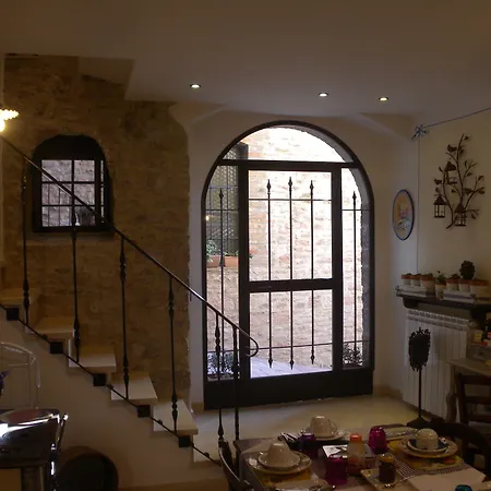Bed And Breakfast A Casa Delle Fate-3