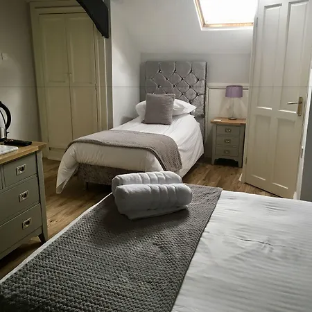 Cartref Guest House-2