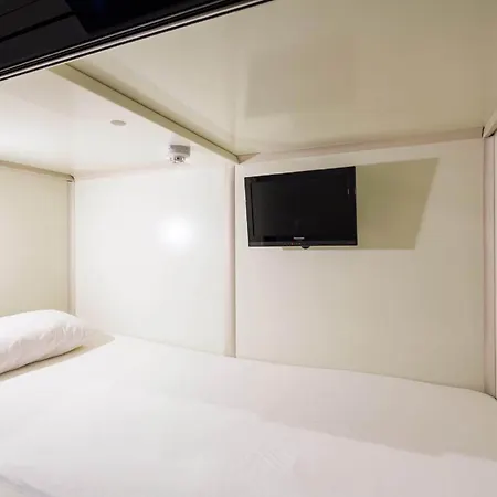 Capsule Hotel Cube Hiroshima-2