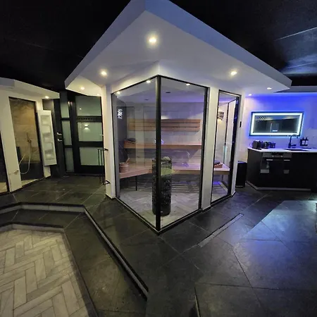 Bed&Wellness Malina Lelystad-3