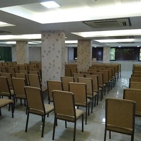 Hotel Maharana Inn Chembur-2