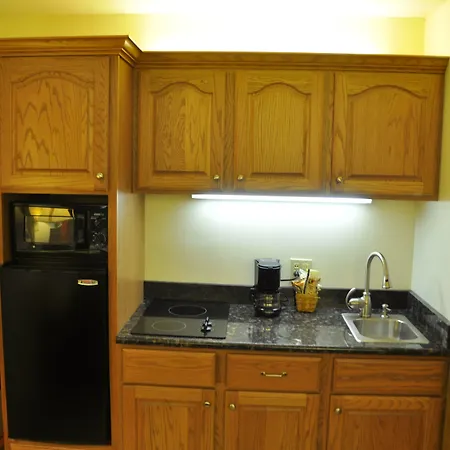 Shepherd Mountain Inn & Suites-3