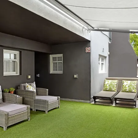 Le Petit Bijou Boutique Apartments-3