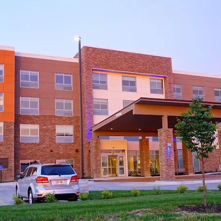Holiday Inn Express & Suites Omaha - Millard Area By Ihg-2