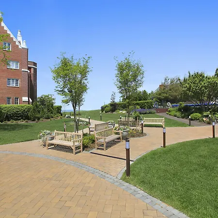 Montauk Manor-3