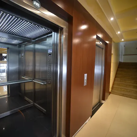 Hotel Versailles-3