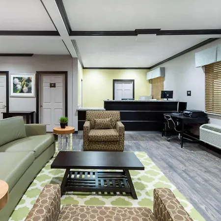Super 8 By Wyndham-2