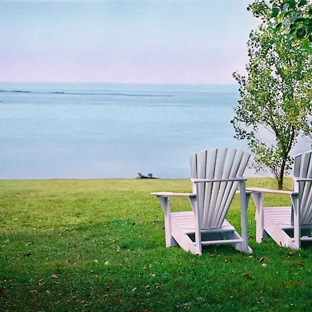 Auberge De La Baie-2