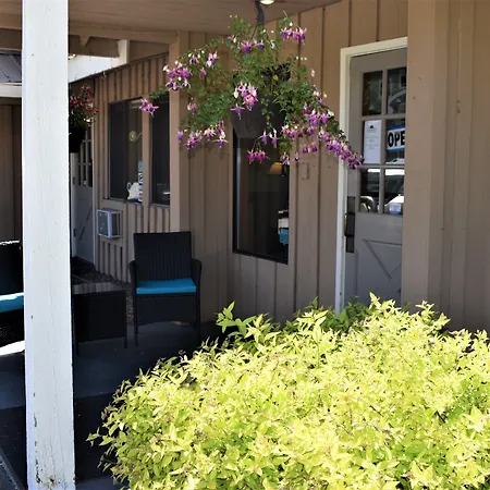 Winthrop Inn-3