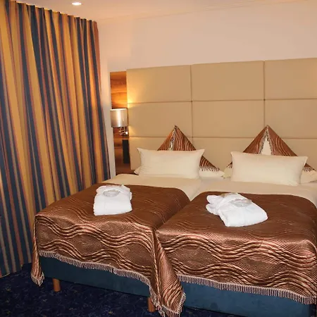Grand Hotel Empire-2