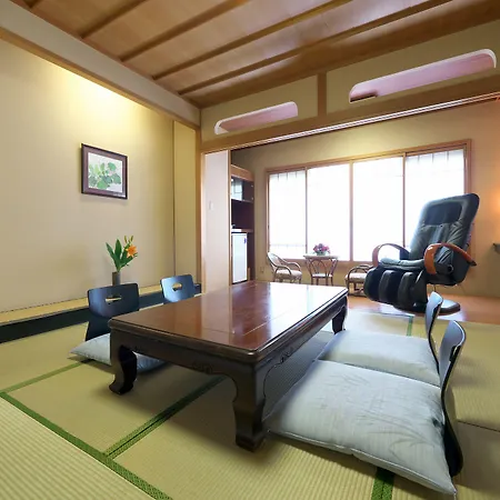 Yuraku Hotel-2