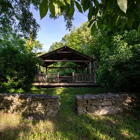 Saint Hubert'S Lodge-2