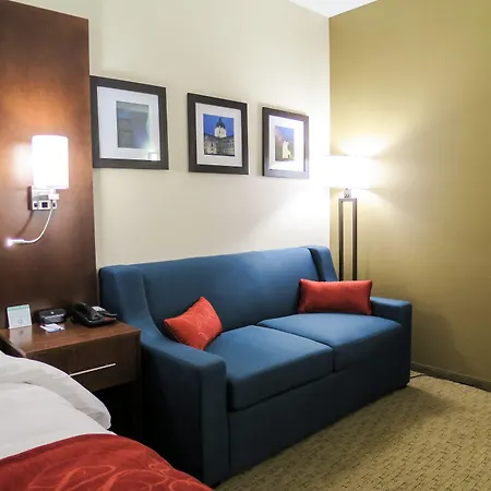 Comfort Suites Regina-3