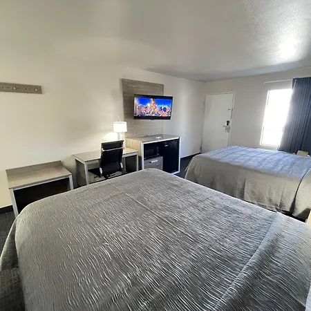 Excellent Inn & Suites-2