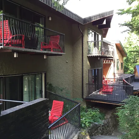 The Lodge At Skeena Landing-3