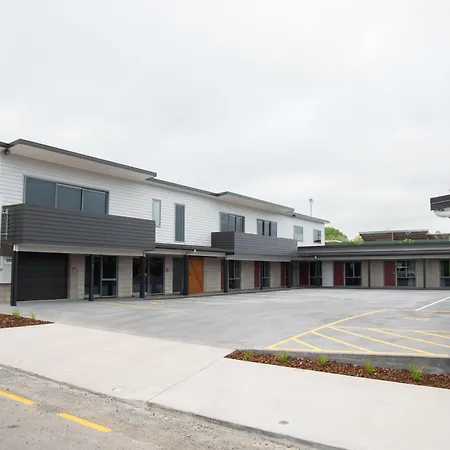 Pedlars Motel-2