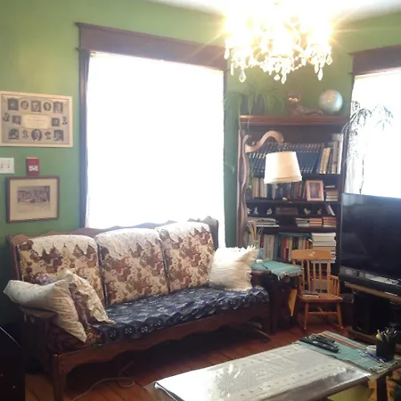 Maison Mckenzie House-3
