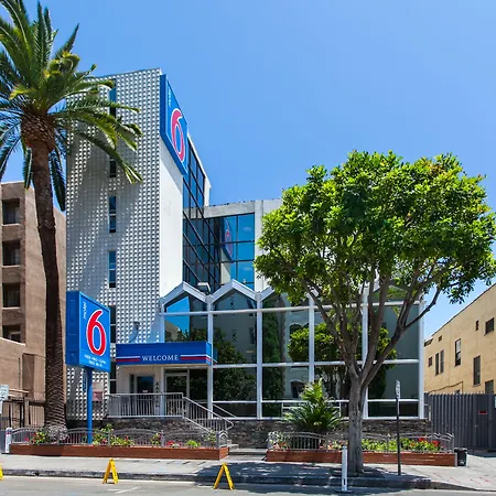Motel 6 Hollywood-3