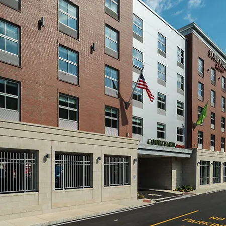 Courtyard By Marriott Edgewater Nyc Area-3
