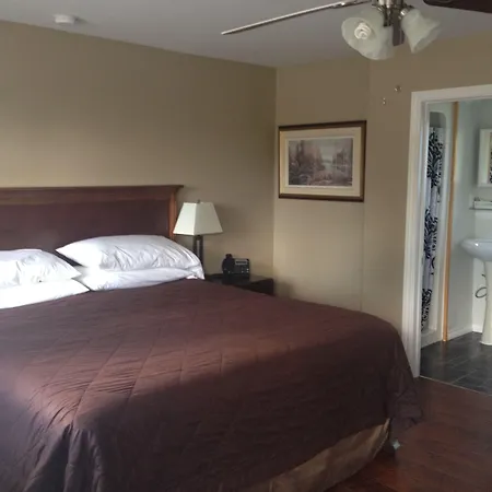 My Friends Inn Manitoulin-2